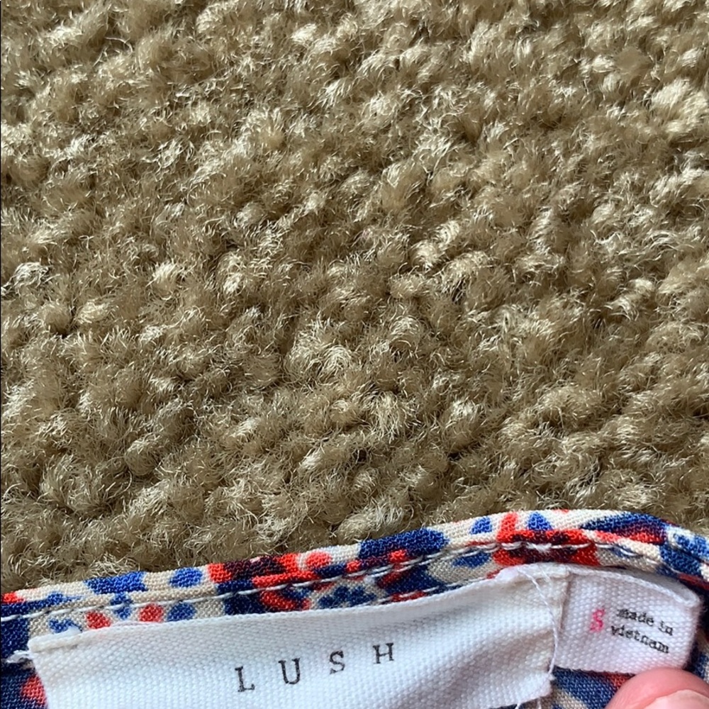 LUSH DRESS - Picture 2 of 3